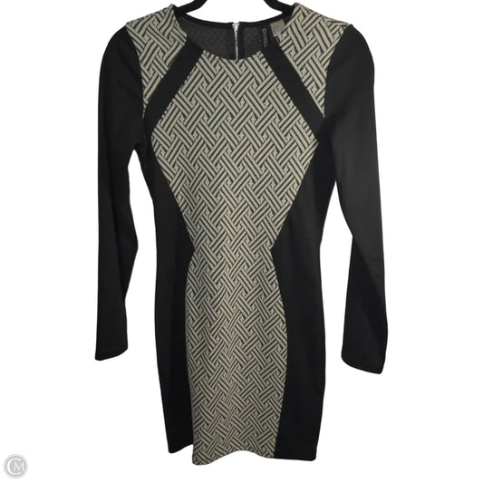 Dress Casual Short By Divided In Black & White, Size: 8