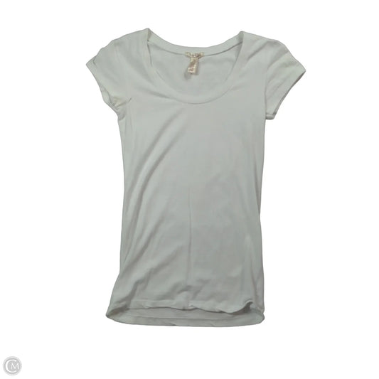 Top Short Sleeve Basic By Ambiance Apparel In White, Size: M