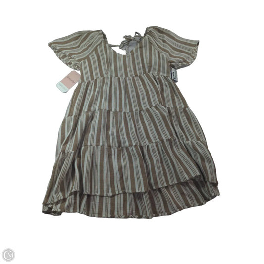 Dress Casual Short By Clothes Mentor In Striped Pattern, Size: S