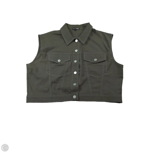 Top Sleeveless By Fashion Nova In Green, Size: L